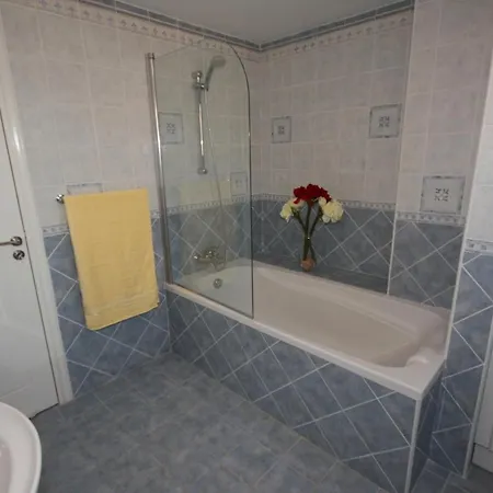 Three Bedroom With Private Pool And Landscaped Garden Close To The Villa *