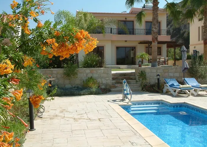 Three Bedroom With Private Pool And Landscaped Garden Close To The *